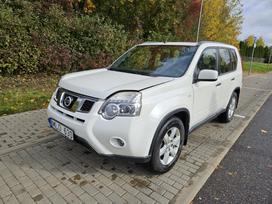 Nissan X-Trail, 2.0 l., off-road / crossover
