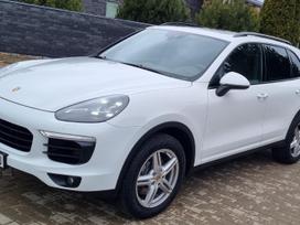 Porsche Cayenne, 3.0 l., off-road / crossover