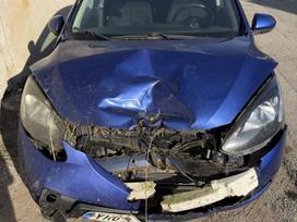 Mazda 2 по частям