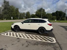 Subaru Outback, Универсал