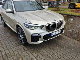 BMW X5, 3.0 l., saloon / sedan