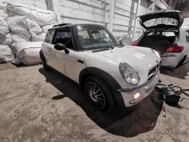 Mini Cooper for parts. Automobilis ardomas dalimis запасные части автомобил
