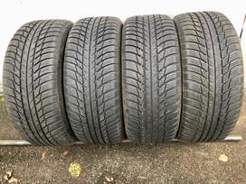 Bridgestone Blizzak LM001, зимние 215/55 R17