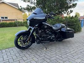 Harley-Davidson Street Glide FLHX 1870cc, čioperiai / kruizeriai / custom