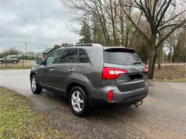 Kia Sorento, 2.2 l., off-road / crossover