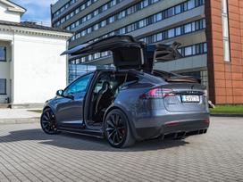 Tesla Model X, 100 кВт·ч, Внедорожник / Кроссовер