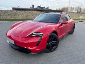 Porsche Taycan, 105 kWh, wagon