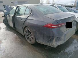 BMW 5 serija dalimis