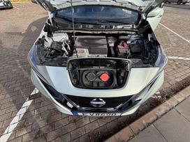 Nissan Leaf, 40 kWh, hatchback