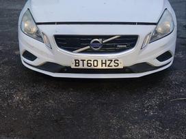 Volvo V60 dalimis