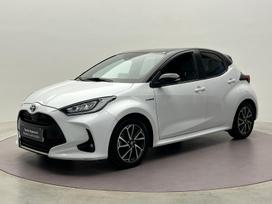 Toyota Yaris по частям. Ratai r17 dešinės pusės baltos durys galinis sparn