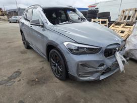BMW X1 по частям. Europa turime daug įvairių komplektacijų modifikacij