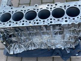 BMW X5, N57D30B 7823013, alkūninis velenas, variklio blokas, variklio galvutė