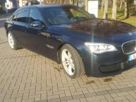 BMW 750, 4.4 l., sedanas