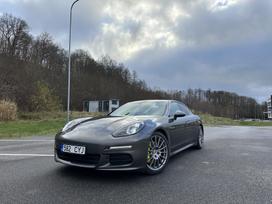 Porsche Panamera, 3.0 l., Хэтчбек
