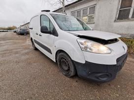 Peugeot Partner for parts. Automobilis ardomas dalimis запасные части автомобил