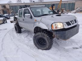 Nissan Navara, 2.5 l., off-road / crossover