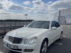 Mercedes-Benz E320, 3.0 l., Седан