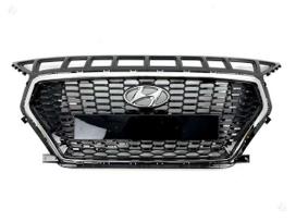Hyundai i30, OEM, Naujos originalios centrinės bamperio grotelės modelis i30 i