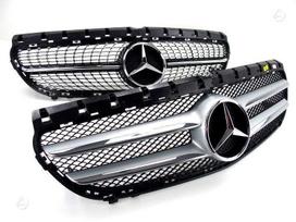 Mercedes-Benz B klasė, OEM, W246 geros būklės centrinės bamperio grotelės modelis faceli