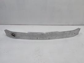 Mercedes-Benz GLB klasė bumper reinforcement, lights, front grill