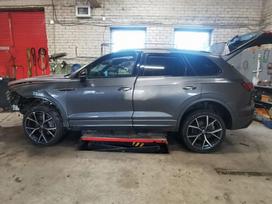 Volkswagen Touareg Siunčiame detales į visus lietuvos miestus autolaužyno adres