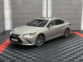 Lexus ES 300h, 2.5 l., Седан
