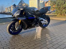 Yamaha R1 998cc, sporta / superbikes