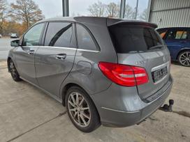 Mercedes-Benz B220 Variklio kodas om 651 901 spalvos kodas 787