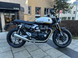 Triumph Speed Twin 1200cc, ielas motocikls