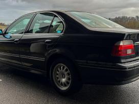 BMW 525, 2.5 l., Седан