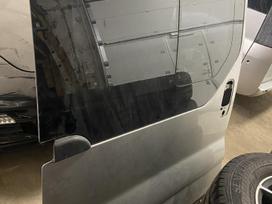 Renault Trafic doors
