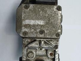 Ford Transit Kuri siurblys 0470504040