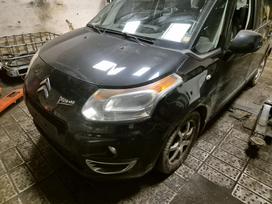 Citroen C3 Picasso dalimis. Dalimis dalis