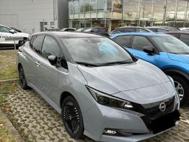 Nissan Leaf, 62 kWh, hatchback