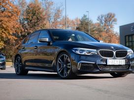BMW M550, 4.4 l., sedanas