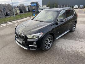BMW X1, 2.0 l., off-road / crossover