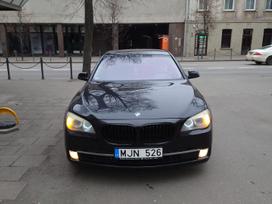BMW 750, 4.4 l., sedanas