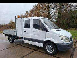 Mercedes-Benz Sprinter, preču