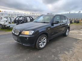 BMW X3 по частям. Ardyme turime keletą tokio modelio automobilių skirtin