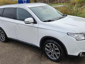 Mitsubishi Outlander, 2.3 l., Внедорожник / Кроссовер