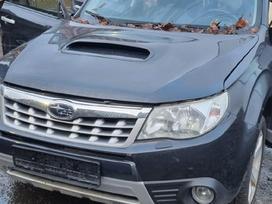 Subaru Forester dalimis