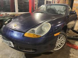 Porsche Boxster Kuriasi mazai vaziavus labai priziureta ir tvarkinga masina