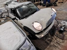 Mini Cooper dalimis. Automobilis ardomas dalimis запасные части автомобиля