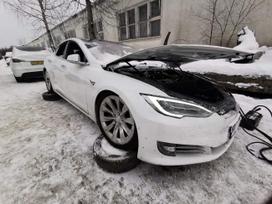 Tesla Model S по частям. Automobilis ardomas dalimis запасные части автомобил