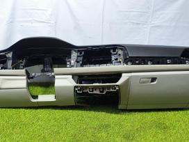 Volkswagen Jetta rezerves daļās. id 70292