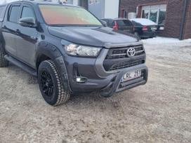 Toyota Hilux, 2.4 l., pick-up