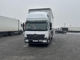 Mercedes-Benz Atego823, bortiniai su užuolaidomis