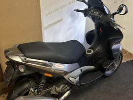 Gilera Runner 125cc, scooters / mopeds