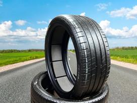 Pirelli P ZERO PZ4, summer 265/35 R22